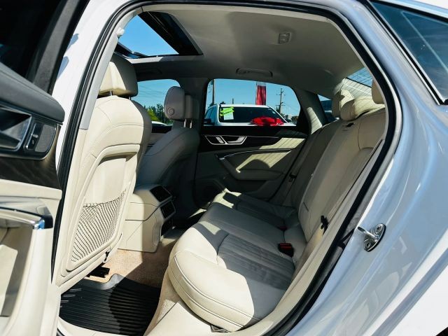 Audi A6 Vehicle Full-screen Gallery Image 10