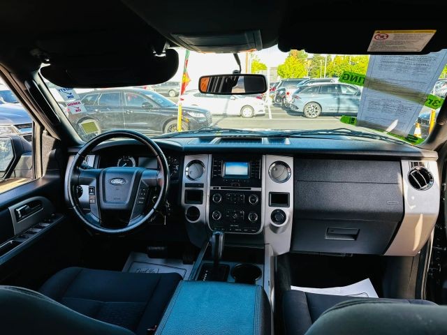 Ford Expedition Vehicle Full-screen Gallery Image 09