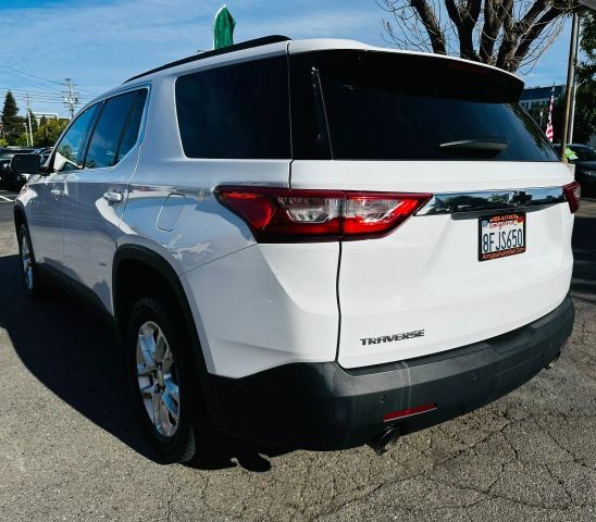 Chevrolet Traverse Vehicle Full-screen Gallery Image 04