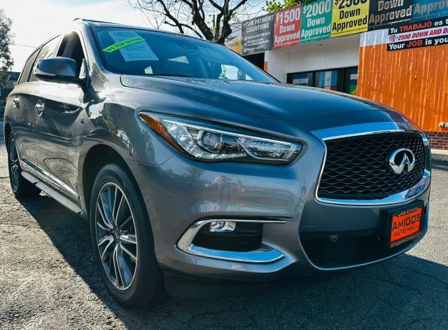 INFINITI QX60 Vehicle Full-screen Gallery Image 03