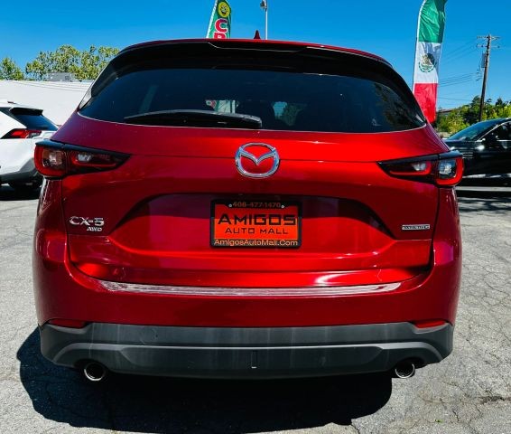 Mazda CX-5 Vehicle Full-screen Gallery Image 05