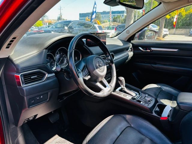 Mazda CX-5 Vehicle Full-screen Gallery Image 08