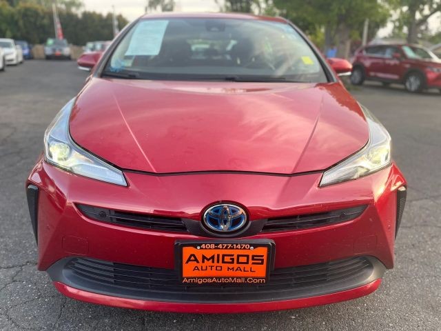 Toyota Prius Vehicle Full-screen Gallery Image 08