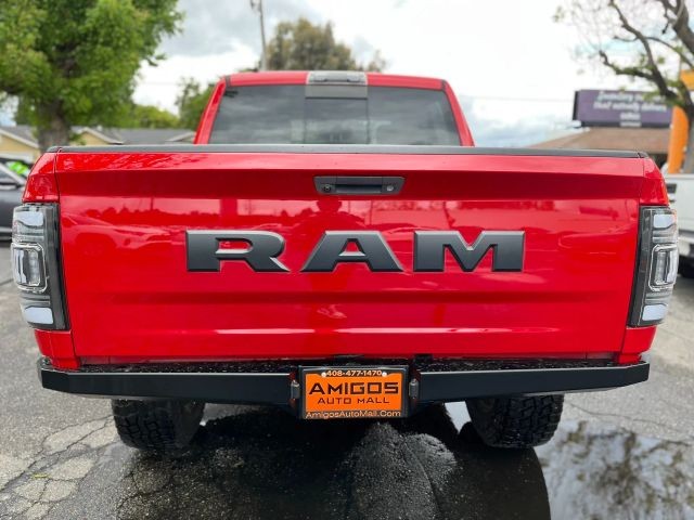 Ram 1500 Vehicle Full-screen Gallery Image 05