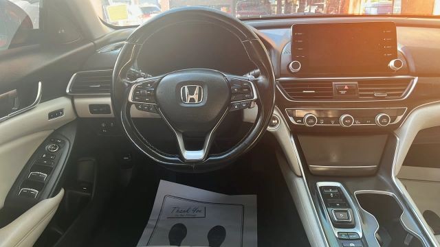 Honda Accord Hyb Vehicle Full-screen Gallery Image 10