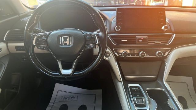 Honda Accord Hyb Vehicle Full-screen Gallery Image 11