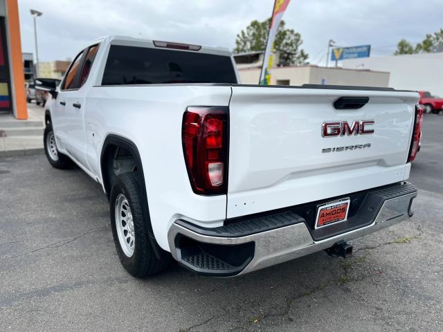 GMC Sierra 150 Vehicle Full-screen Gallery Image 03