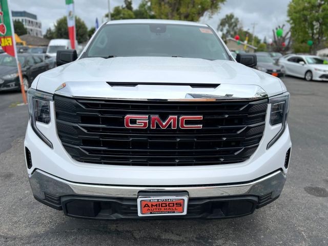 GMC Sierra 150 Vehicle Full-screen Gallery Image 08