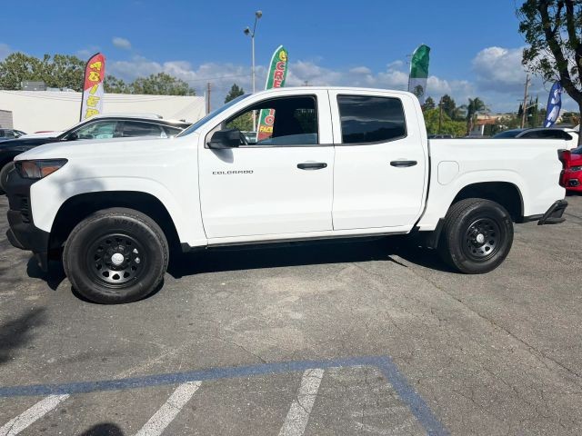 Chevrolet Colorado Vehicle Full-screen Gallery Image 02