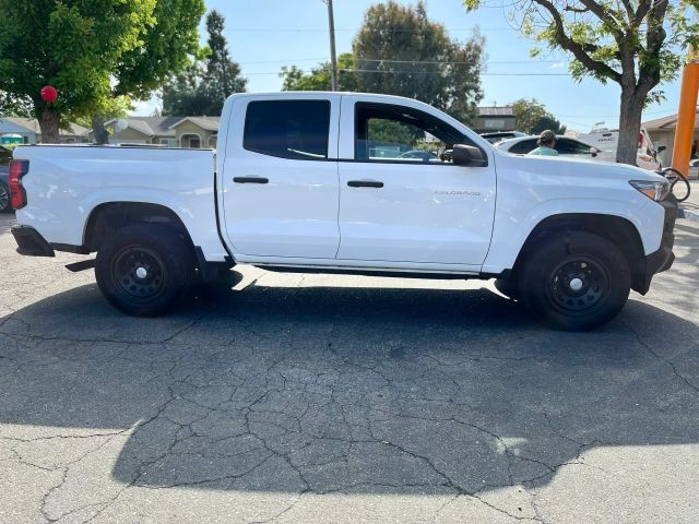 Chevrolet Colorado Vehicle Full-screen Gallery Image 06