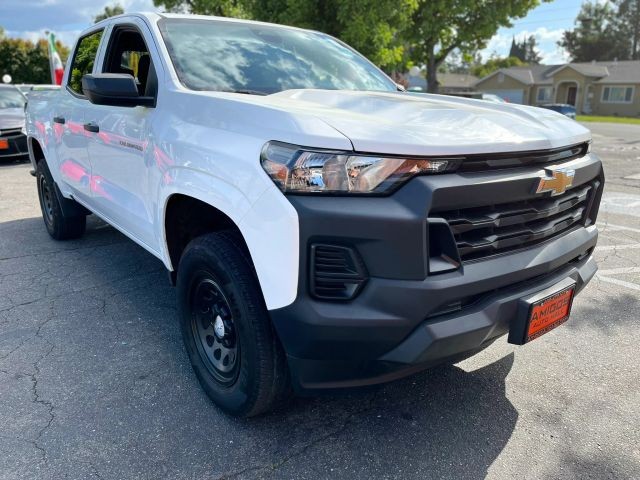 Chevrolet Colorado Vehicle Full-screen Gallery Image 07