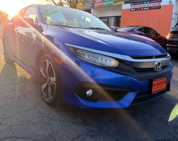 Honda Civic Sedan Vehicle Full-screen Gallery Image 03