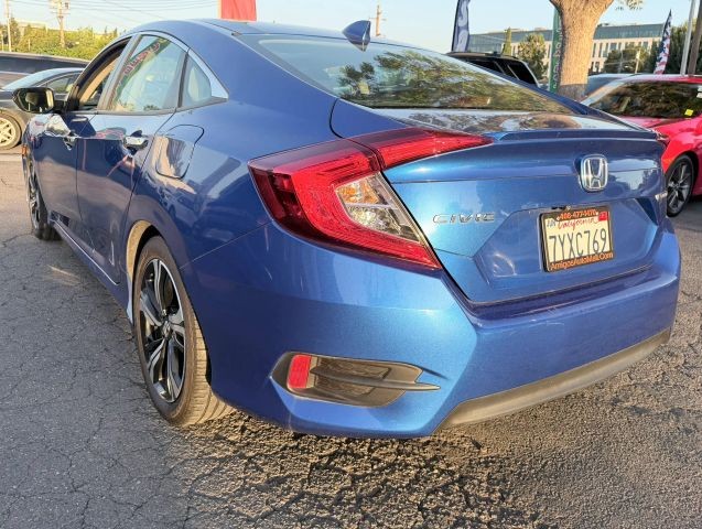 Honda Civic Sedan Vehicle Full-screen Gallery Image 04