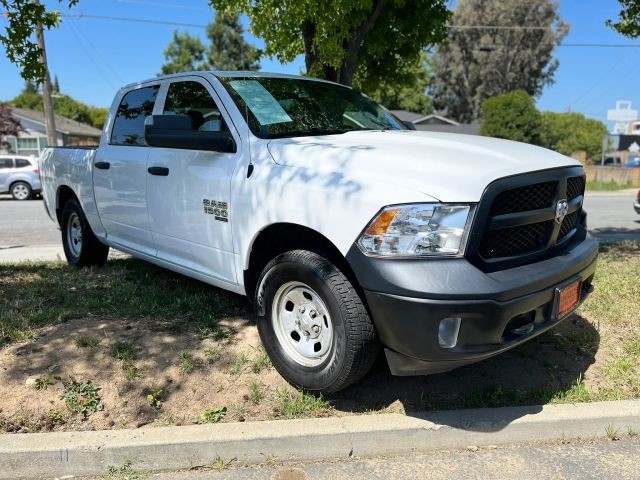 Ram 1500 Class Vehicle Full-screen Gallery Image 06
