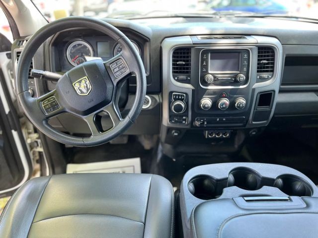Ram 1500 Class Vehicle Full-screen Gallery Image 10