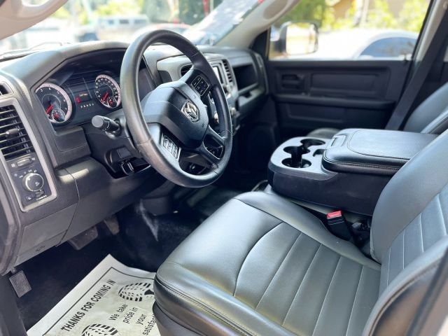 Ram 1500 Class Vehicle Full-screen Gallery Image 11