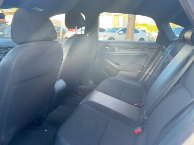 Honda Civic Sedan Vehicle Full-screen Gallery Image 09