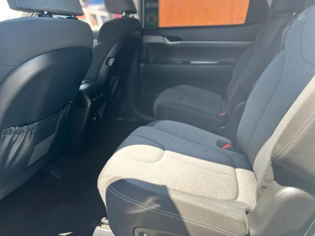 Hyundai Palisade Vehicle Full-screen Gallery Image 08