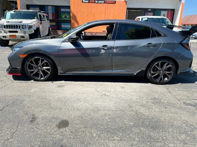 Honda Civic Vehicle Full-screen Gallery Image 02