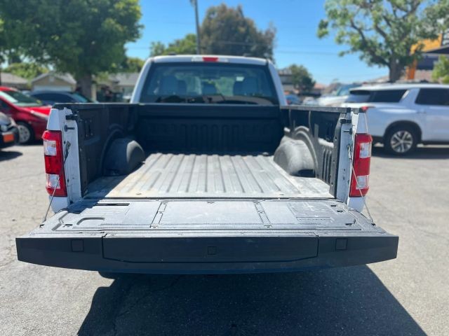 Ford F-150 Vehicle Full-screen Gallery Image 05