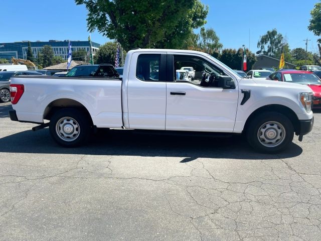Ford F-150 Vehicle Full-screen Gallery Image 07