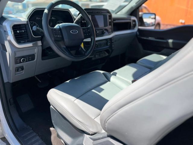 Ford F-150 Vehicle Full-screen Gallery Image 13