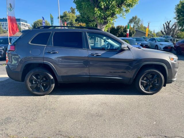 Jeep Grand Cherokee Vehicle Full-screen Gallery Image 06