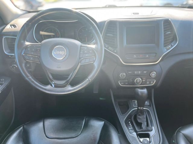 Jeep Grand Cherokee Vehicle Full-screen Gallery Image 14