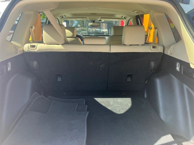 Honda CR-V Vehicle Full-screen Gallery Image 10