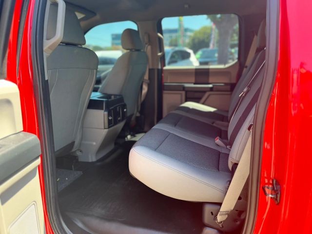 Ford F-150 Vehicle Full-screen Gallery Image 09
