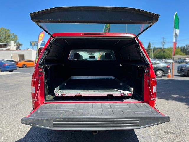 Ford F-150 Vehicle Full-screen Gallery Image 10