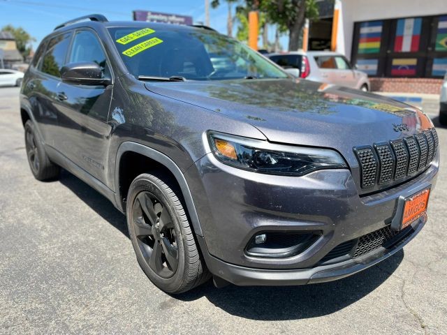 Jeep Cherokee Vehicle Full-screen Gallery Image 07