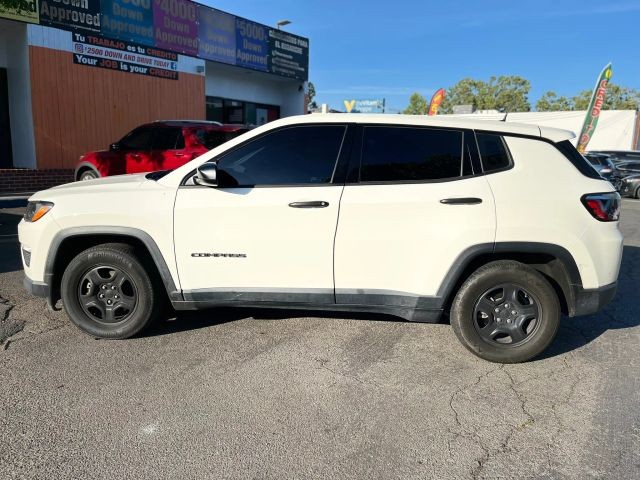 Jeep Compass Vehicle Full-screen Gallery Image 02