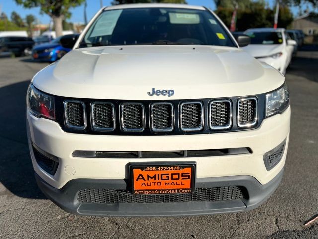 Jeep Compass Vehicle Full-screen Gallery Image 08