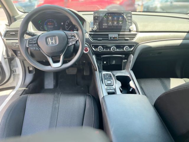 Honda Accord Hyb Vehicle Full-screen Gallery Image 10