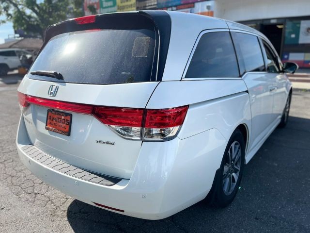 Honda Odyssey Vehicle Full-screen Gallery Image 05