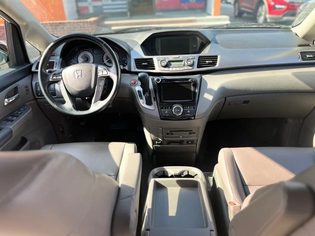 Honda Odyssey Vehicle Full-screen Gallery Image 12