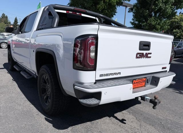 GMC Sierra 150 Vehicle Full-screen Gallery Image 04