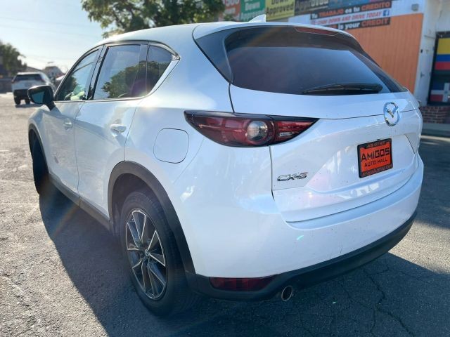 Mazda CX-5 Vehicle Full-screen Gallery Image 03