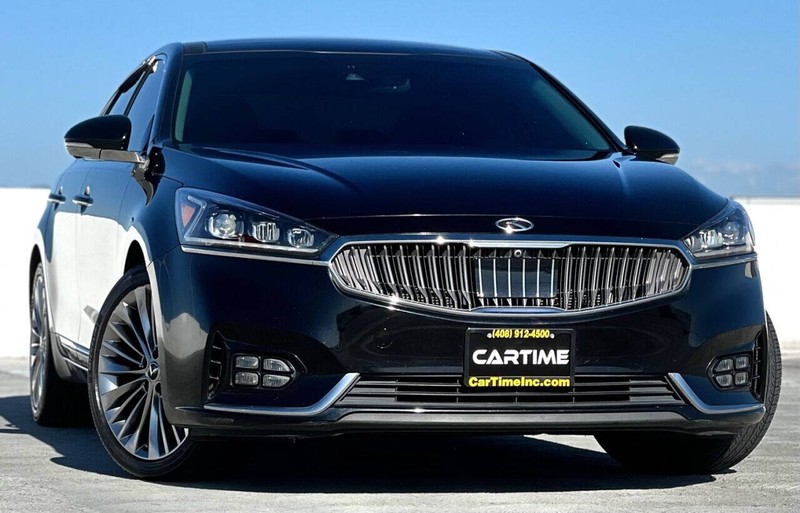 Kia Cadenza Vehicle Full-screen Gallery Image 02