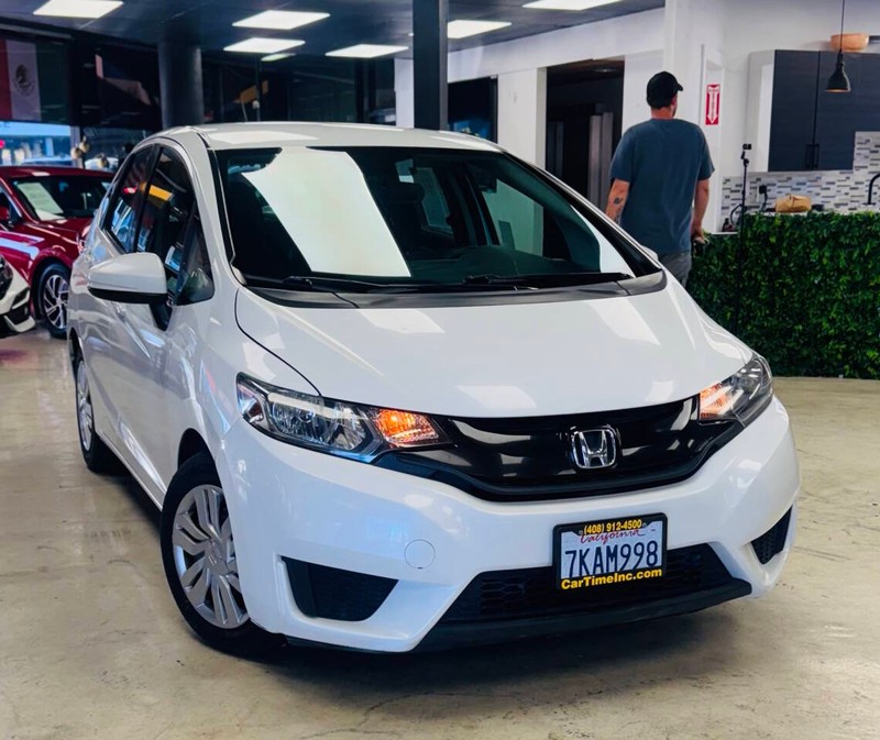 Honda Fit Vehicle Full-screen Gallery Image 02