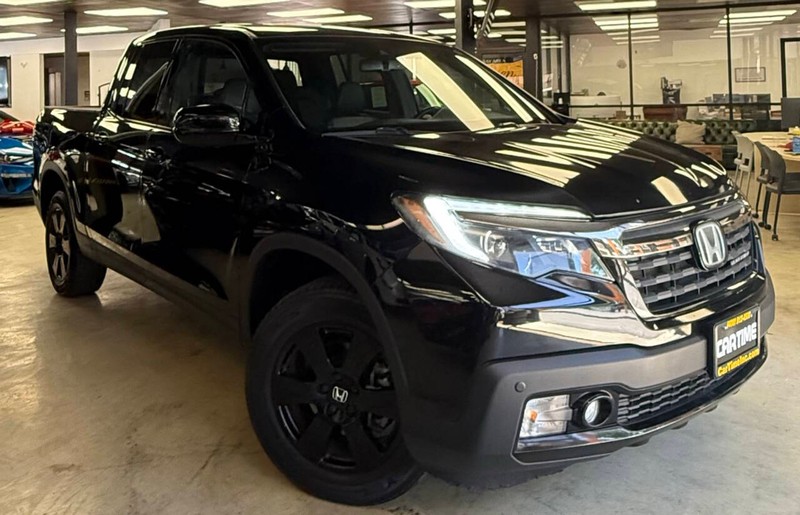 Honda Ridgeline Vehicle Full-screen Gallery Image 04