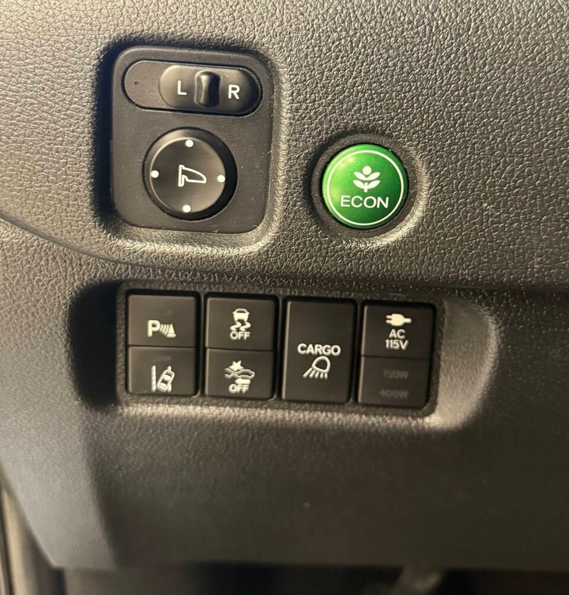 Honda Ridgeline Vehicle Full-screen Gallery Image 19