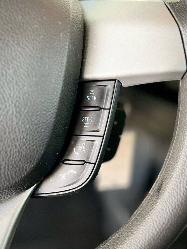 Chevrolet Spark Vehicle Full-screen Gallery Image 17