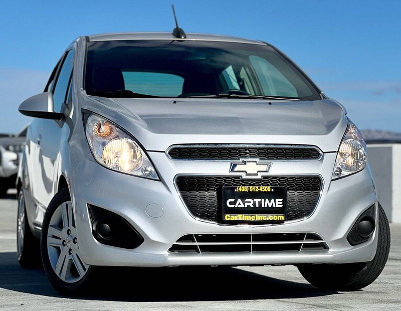 Chevrolet Spark Vehicle Full-screen Gallery Image 02