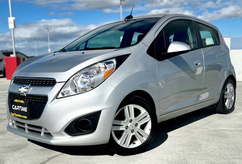 Chevrolet Spark Vehicle Full-screen Gallery Image 03