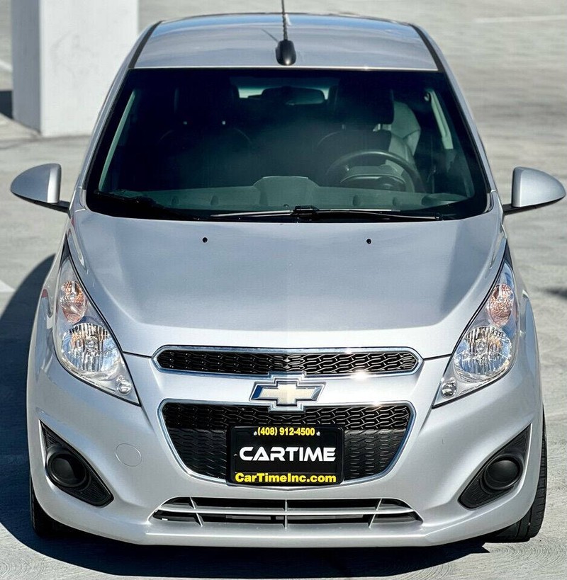 Chevrolet Spark Vehicle Full-screen Gallery Image 13