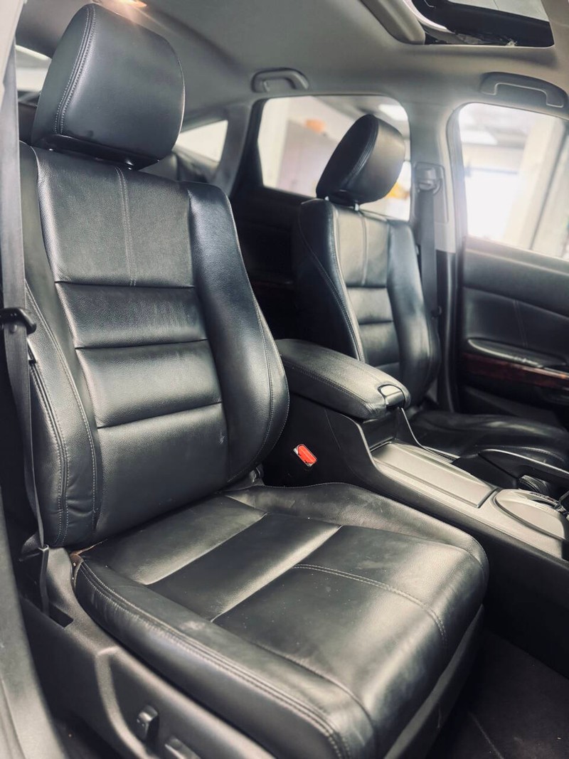 Honda Crosstour Vehicle Full-screen Gallery Image 14