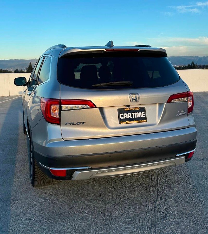 Honda Pilot Vehicle Full-screen Gallery Image 05