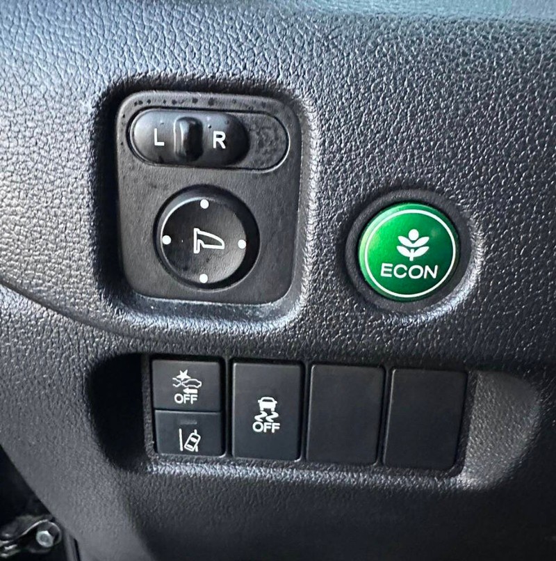 Honda Pilot Vehicle Full-screen Gallery Image 18